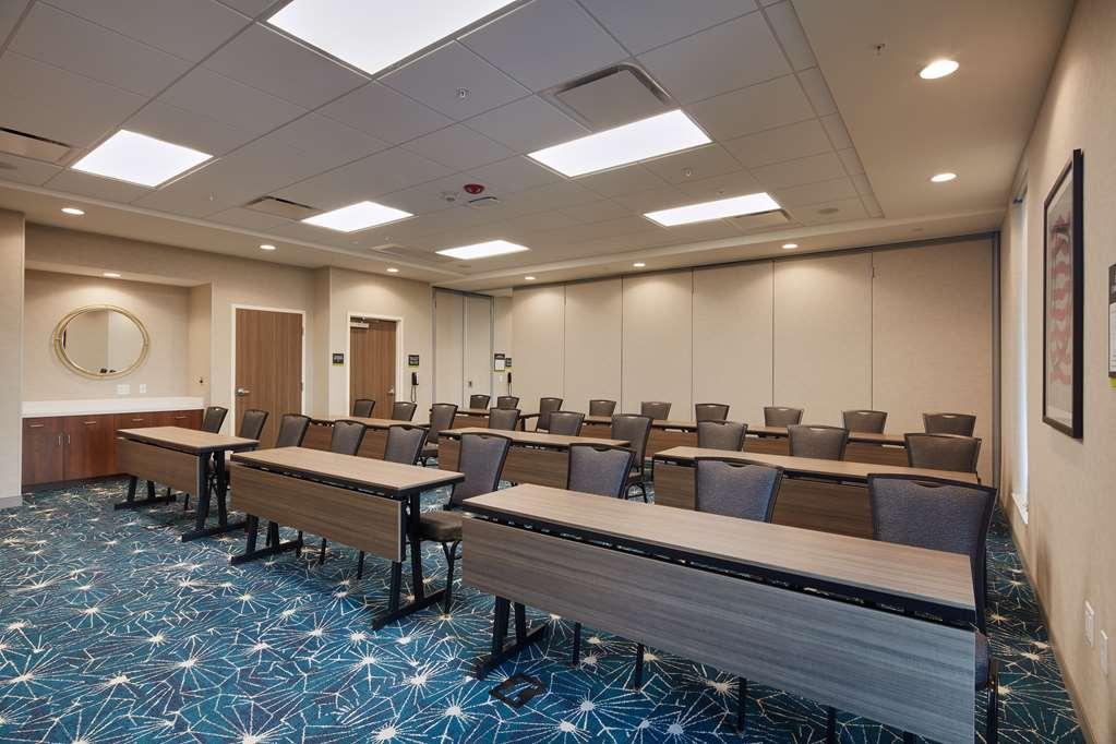 Hotel Home2 By Hilton At Csus Sacramento
