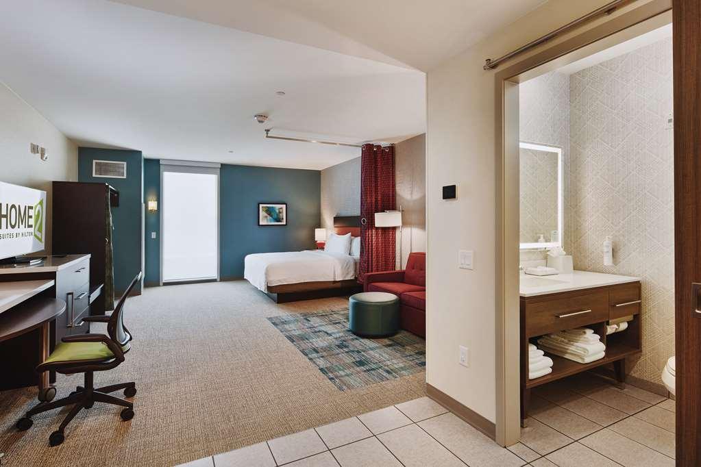 Home2 By Hilton At Csus Hotel